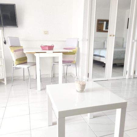 Porto Royale Apartment Los Cristianos  Exterior photo