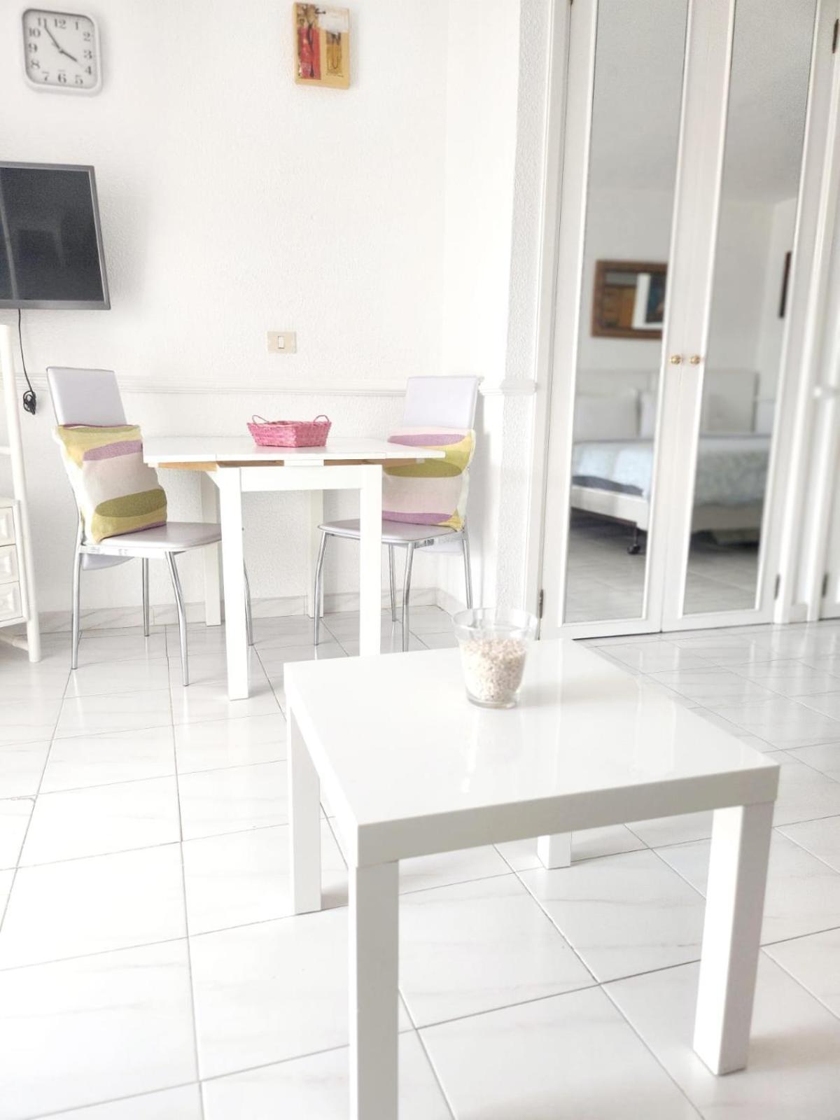 Porto Royale Apartment Los Cristianos  Exterior photo